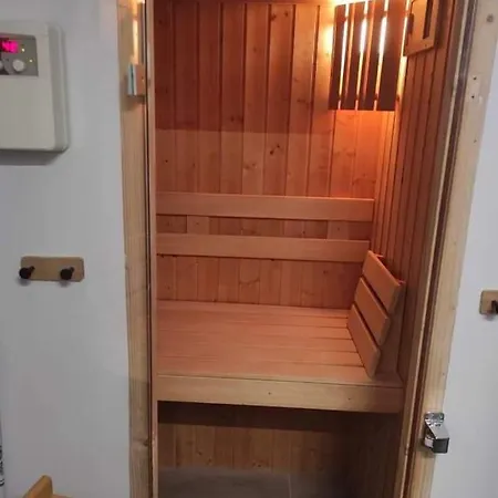 Urocze W Lomiankach Z Sauna Tarasem, 7km Metro Mlociny Warszawa