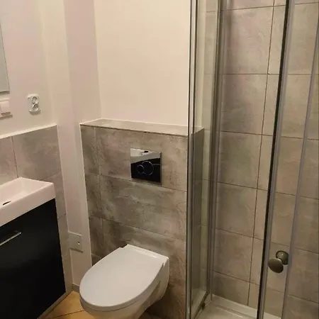 Mieszkanie 36 Metrow Z Tarasem I Miejscem Na Auto, Sauna W Lomianki