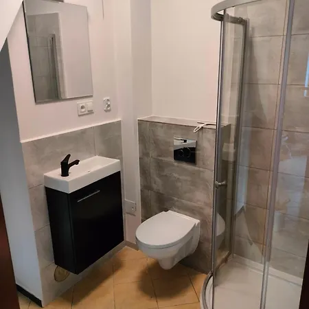 Apartment Mieszkanie 36 Metrow Z Tarasem I Miejscem Na Auto, Sauna W Lomianki