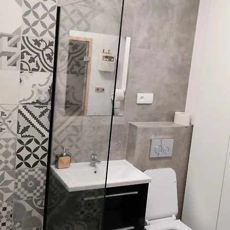 Apartment Mieszkanie 36 Metrow Z Tarasem I Miejscem Na Auto, Sauna W Lomianki Łomianki